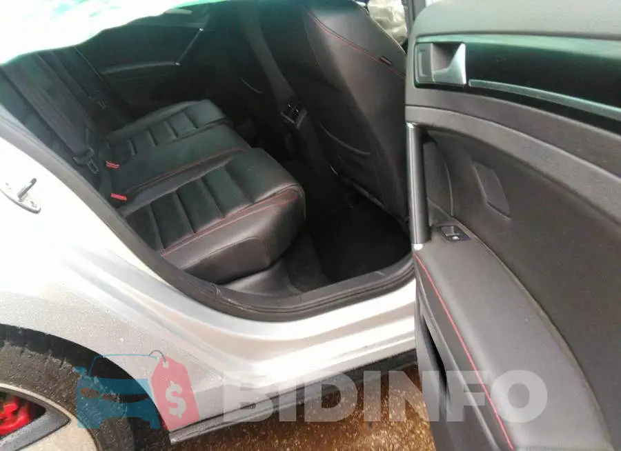 3VW4T7AU3FM001830 Photo# 8