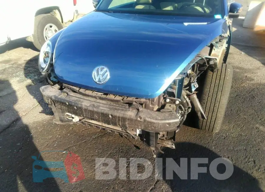 3VW5DAAT2JM504845 Photo# 6