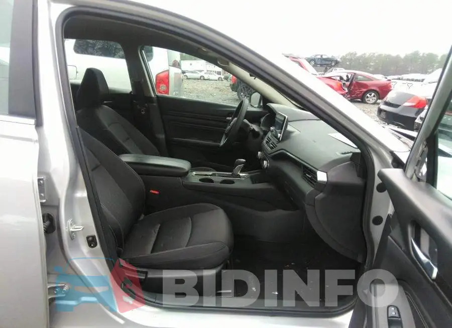 1N4BL4BV7LC240414 Photo# 5