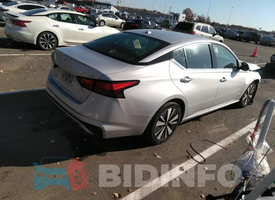 1N4BL4EV8LC126787 Photo# 4