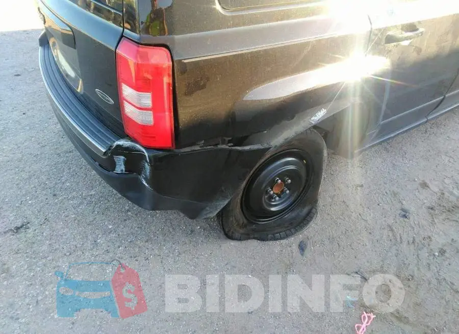 1C4NJPBA5GD711357 Photo# 5