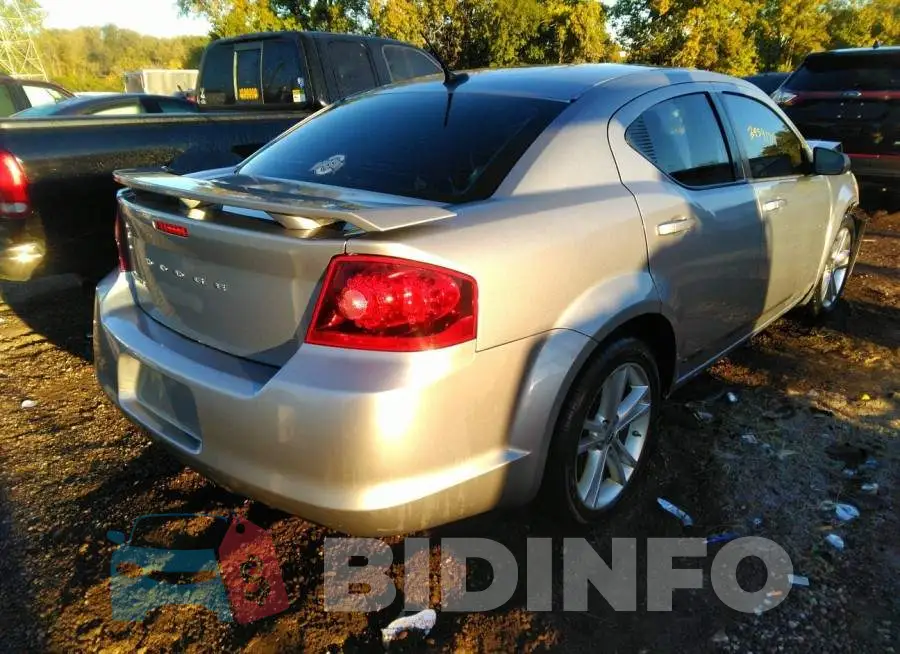 1C3CDZAG8DN552893 Photo# 4