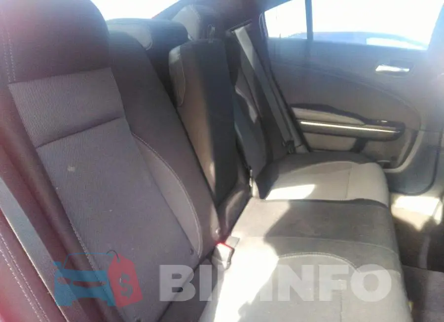2C3CDXBG8GH348014 Photo# 8