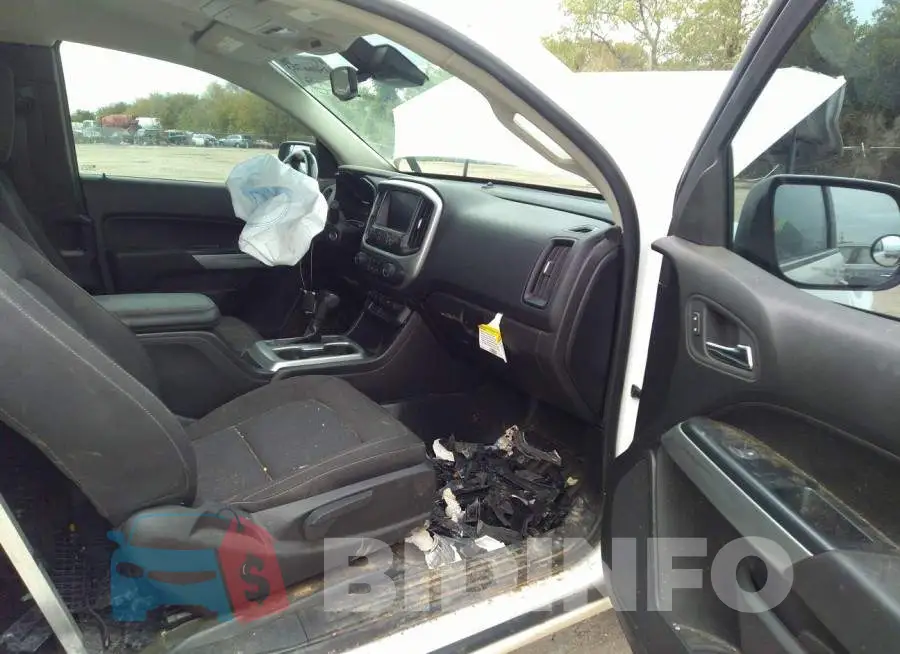 1GCHSCEA2L1152747 Photo# 5