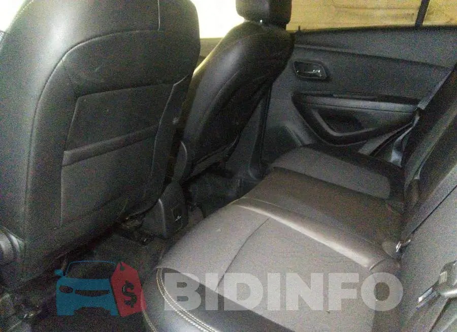 KL7CJPSB0JB709077 Photo# 8