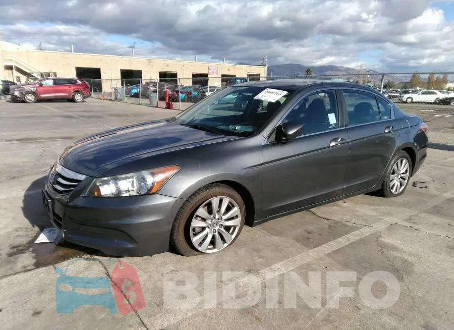 1HGCP2F73CA158048 Photo# 2