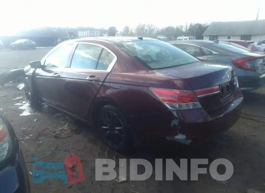 1HGCP2F81CA171518 Photo# 3