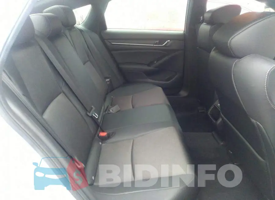 1HGCV1F39MA110326 Photo# 8