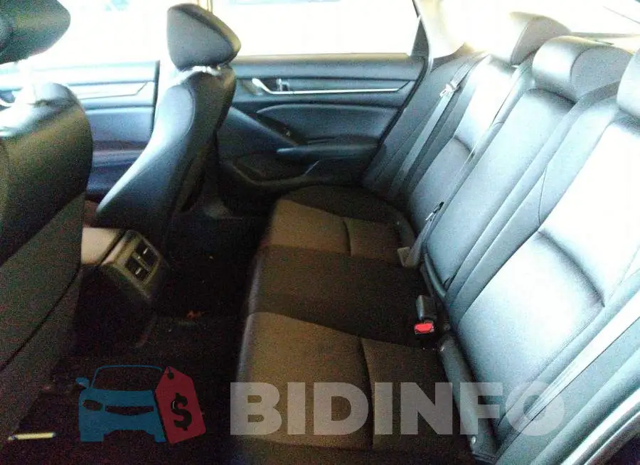 1HGCV1F43KA136295 Photo# 8