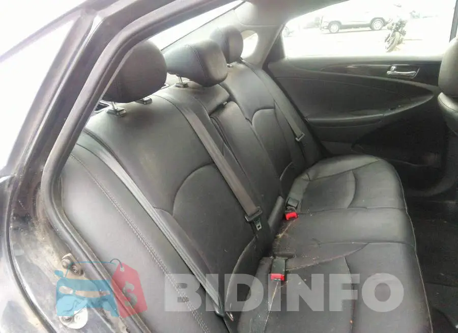 5NPEC4AC2CH467702 Photo# 8