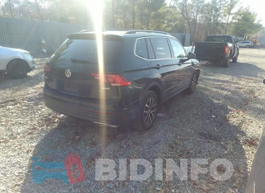 3VV2B7AX4KM131392 Photo# 4