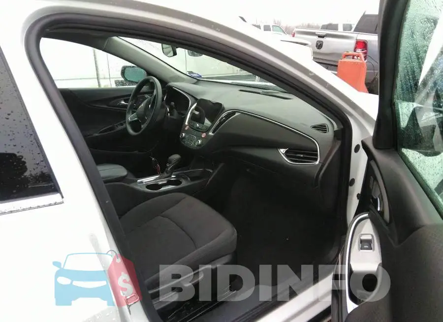 1G1ZD5ST0MF007932 Photo# 5