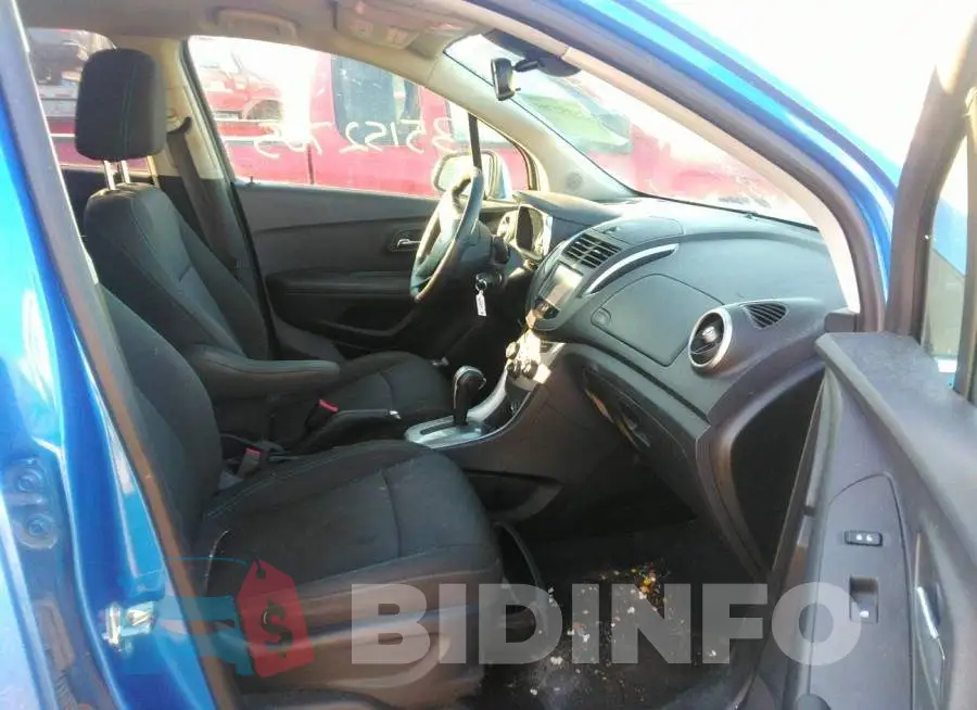 KL7CJRSBXFB172317 Photo# 5