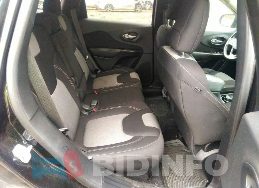 1C4PJMCS4EW151895 Photo# 8