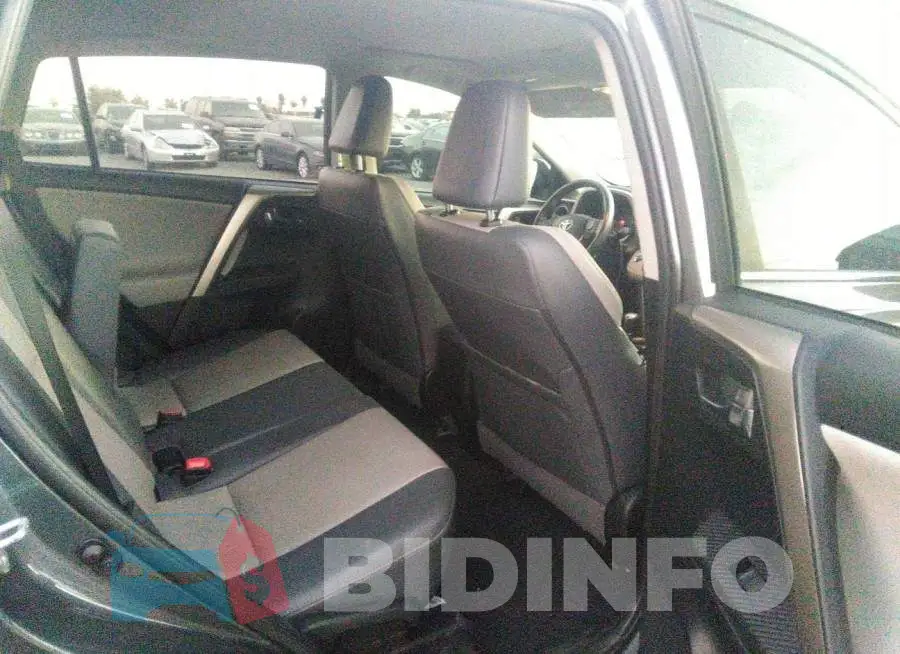 2T3YFREV9FW131331 Photo# 8