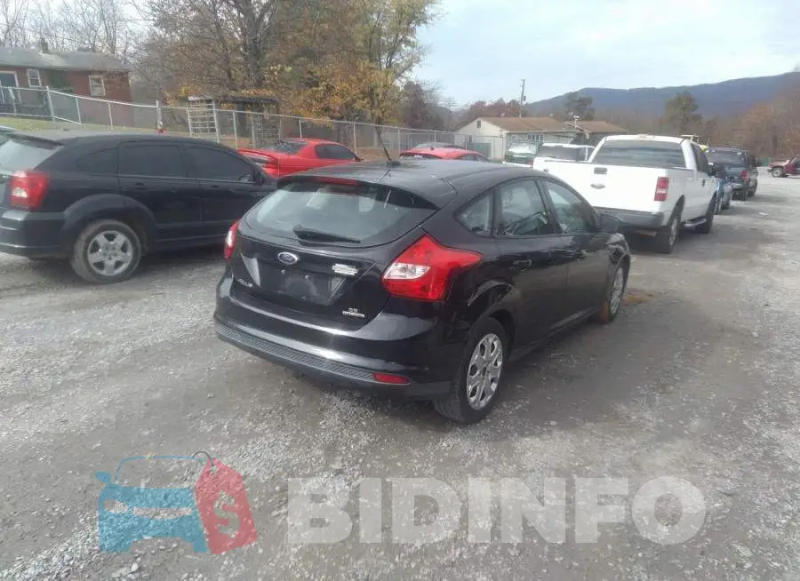 1FAHP3K21CL378917 Photo# 4