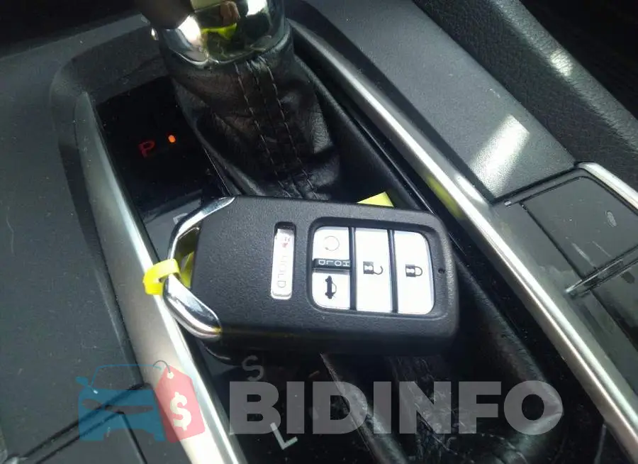 2HGFC3B35KH356728 Photo# 11