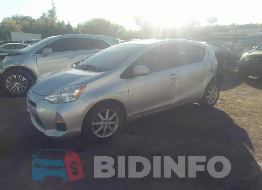 JTDKDTB36E1573427 Photo# 2