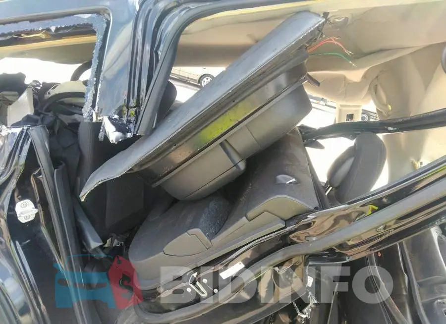 1C4NJPFB7CD696678 Photo# 8