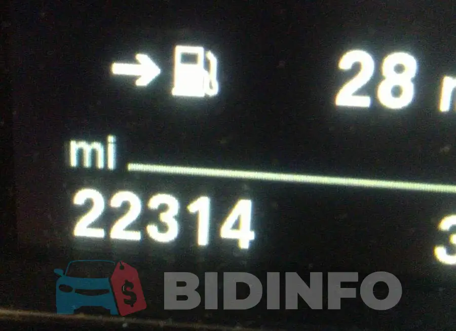 WBS8M9C59J5K99813 Photo# 7