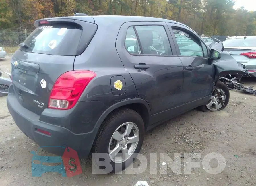3GNCJNSB8GL249754 Photo# 4
