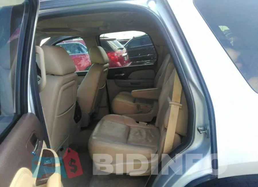 1GKS1EEF8DR357271 Photo# 8