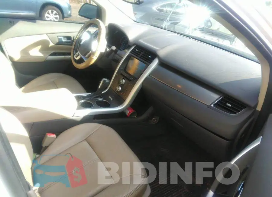 2FMDK3JC4DBB94506 Photo# 5
