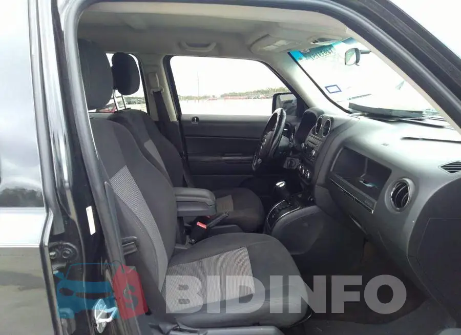 1C4NJPBAXFD219521 Photo# 5