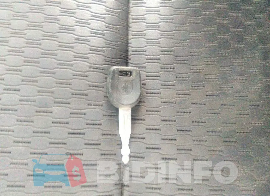 JA4AD2A35EZ005141 Photo# 11