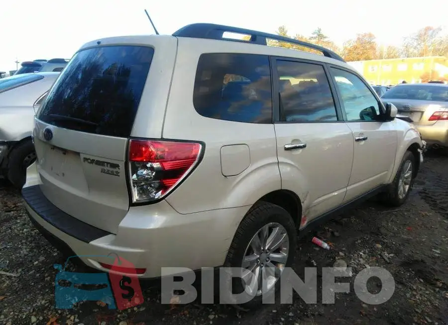 JF2SHAEC8DH444634 Photo# 4