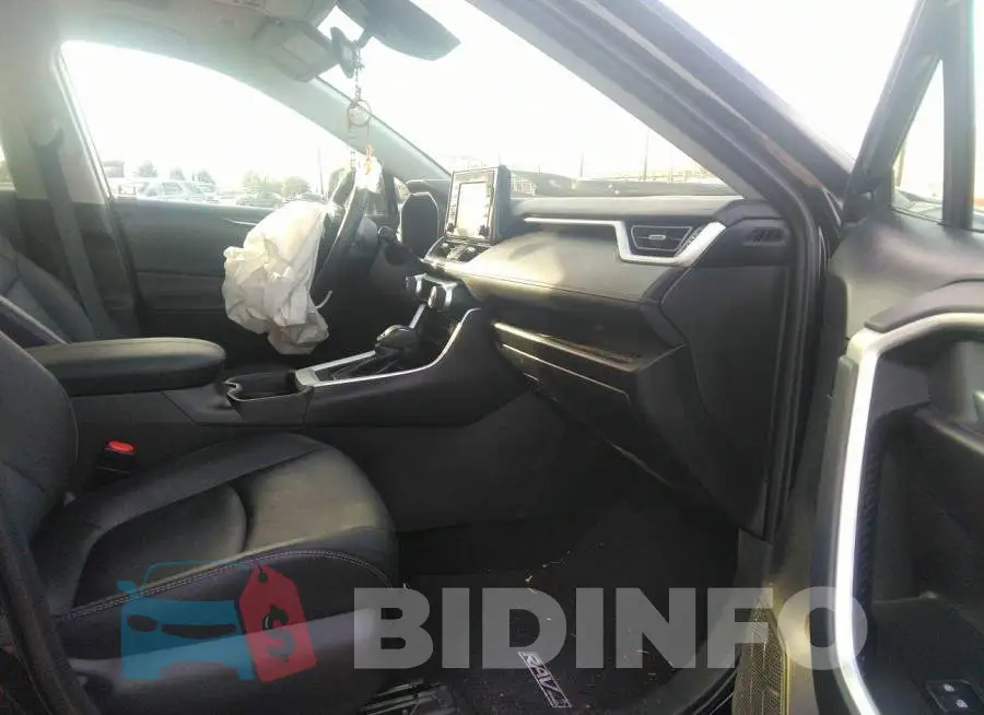 2T3C1RFV7MW161612 Photo# 5