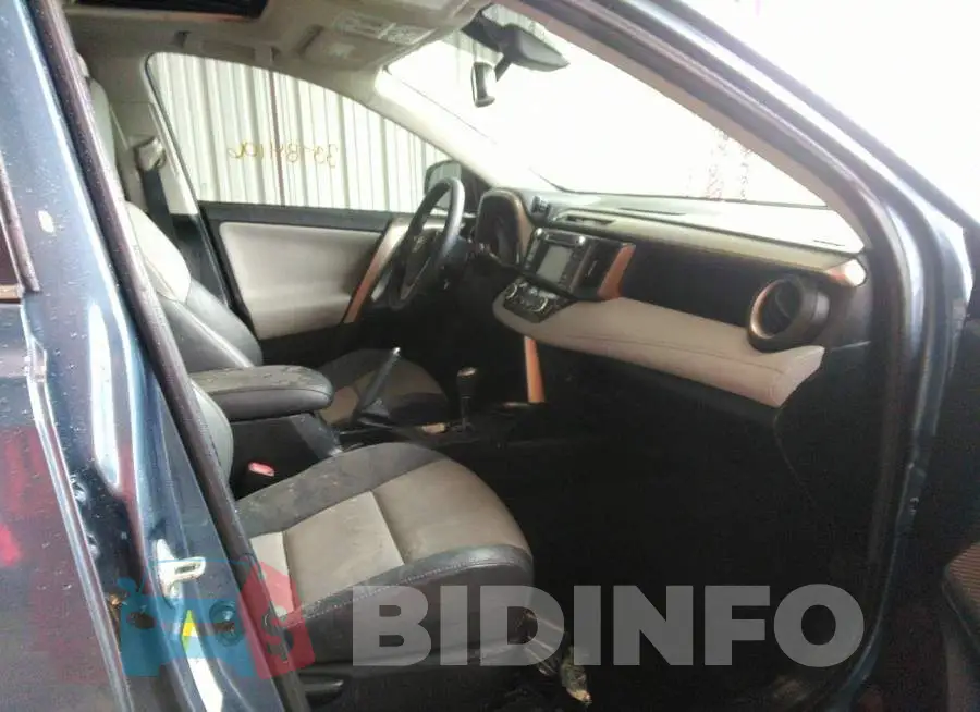 2T3YFREV9EW110493 Photo# 5