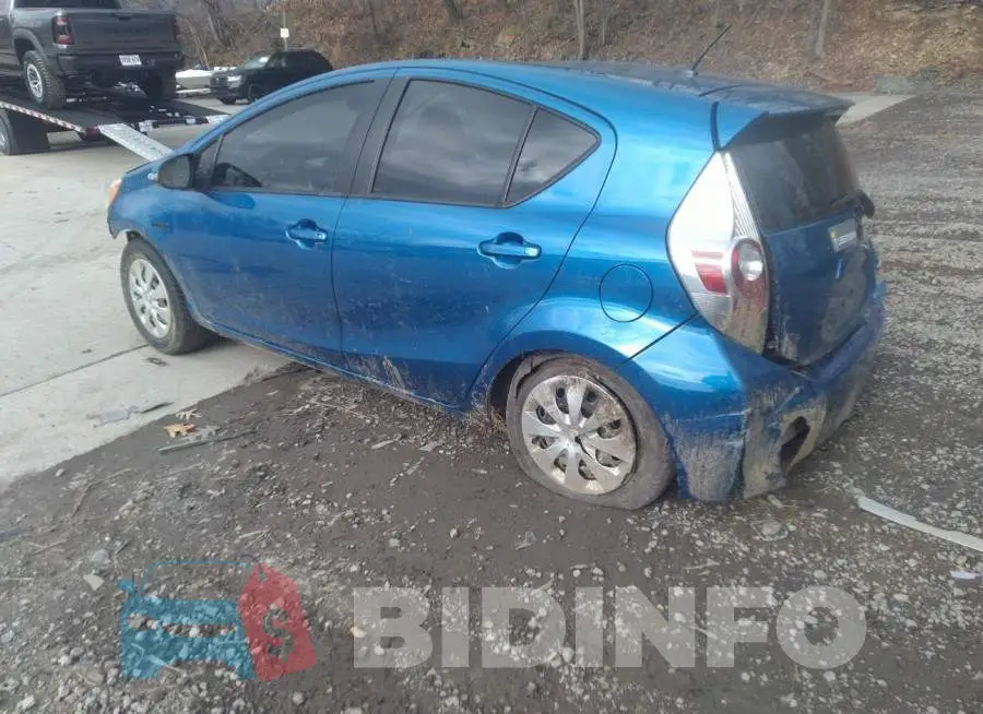 JTDKDTB30C1516203 Photo# 3