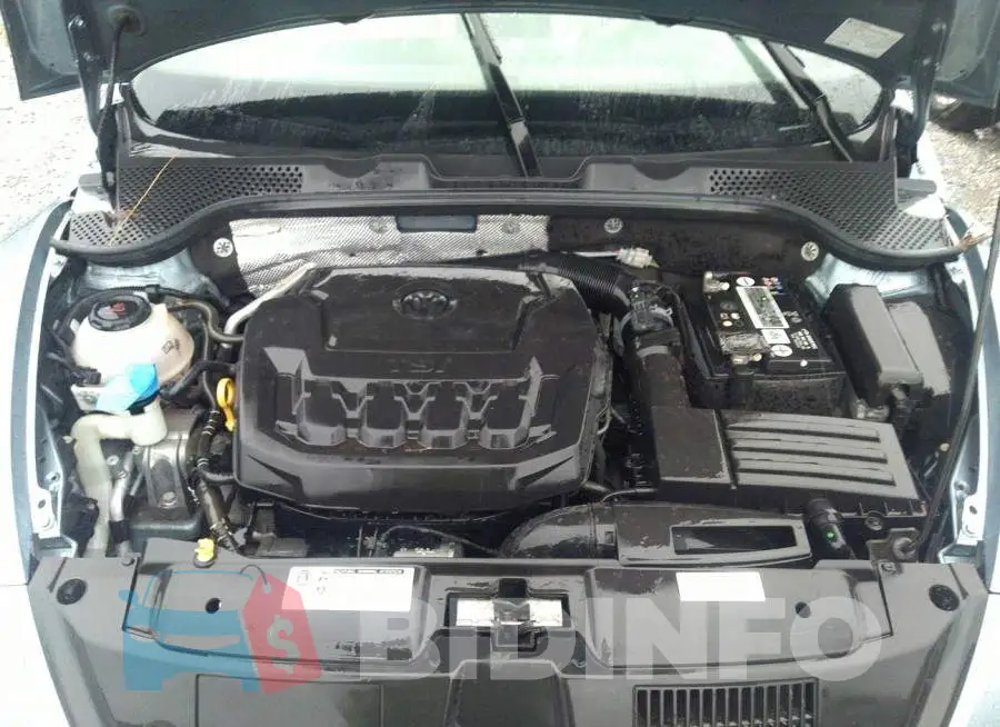 3VW5DAAT4KM500376 Photo# 10