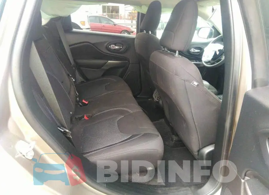 1C4PJLCX3KD120439 Photo# 8