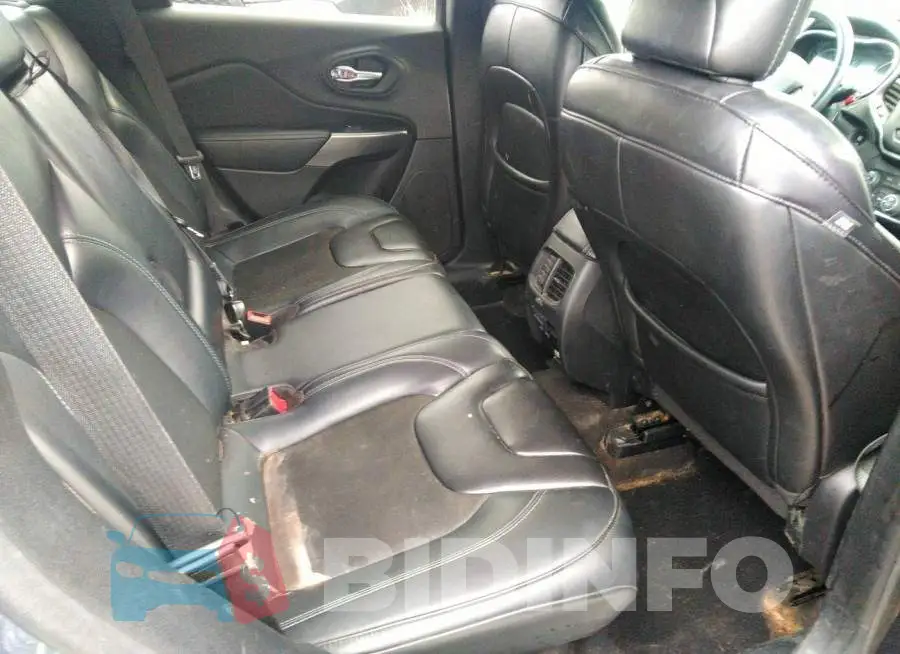 1C4PJLLB9KD490671 Photo# 8