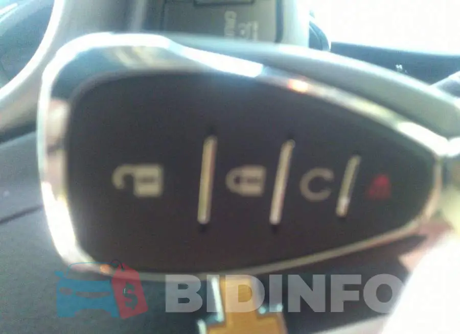 KL7CJLSB8JB682204 Photo# 11