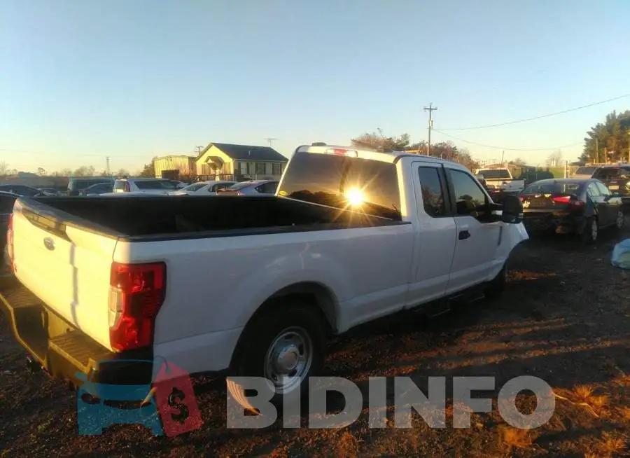 1FT7X2A62NEE33726 Photo# 4
