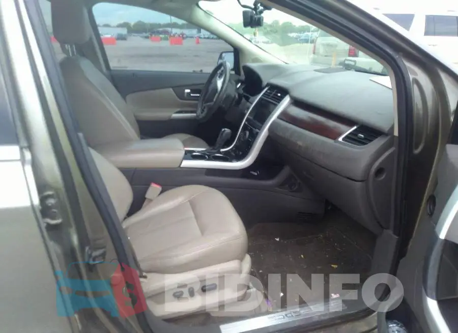 2FMDK3KC2DBA68059 Photo# 5