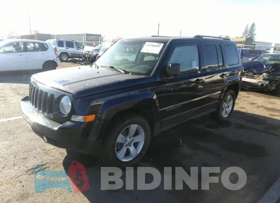 1C4NJRBB6CD672132 Photo# 2
