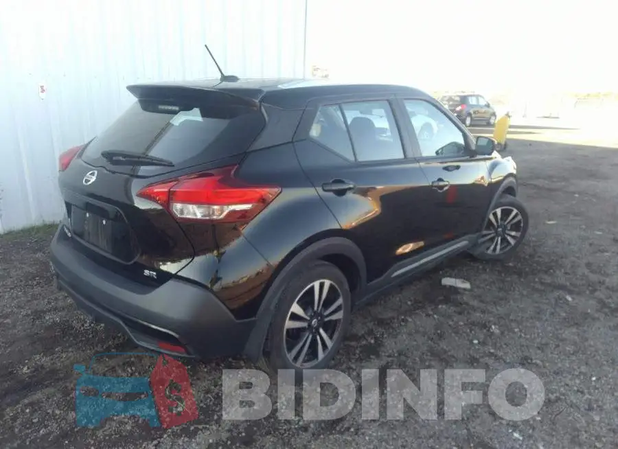 3N1CP5CU5KL511698 Photo# 4