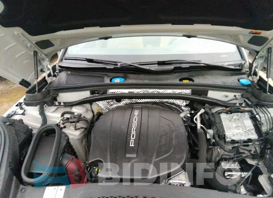 WP1AA2A54MLB13475 Photo# 10