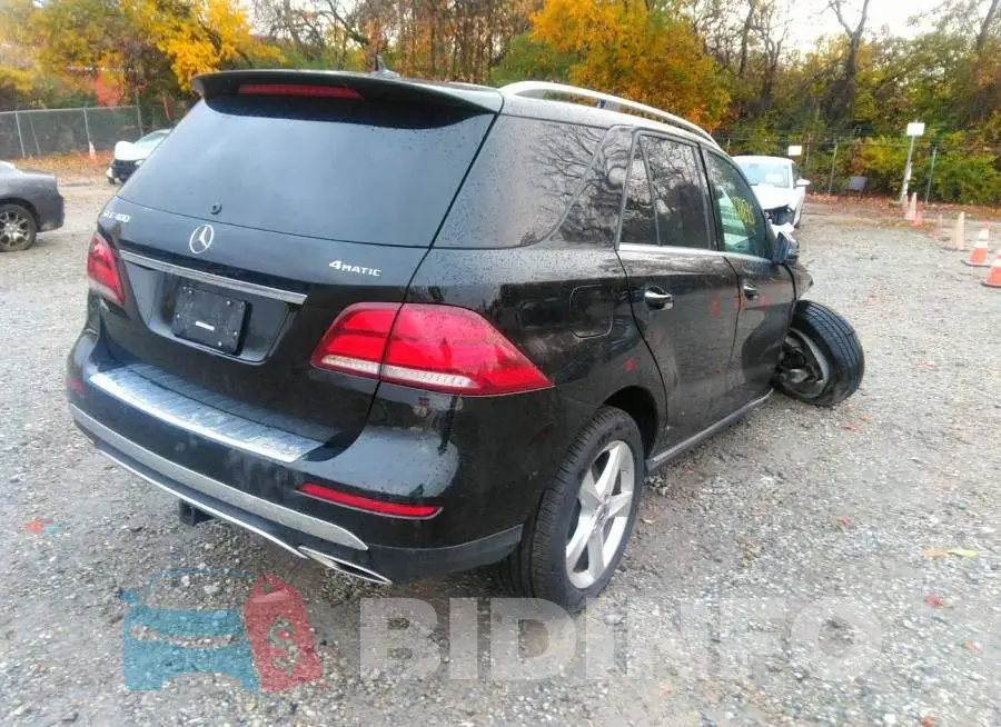 4JGDA5GB4KB218304 Photo# 4