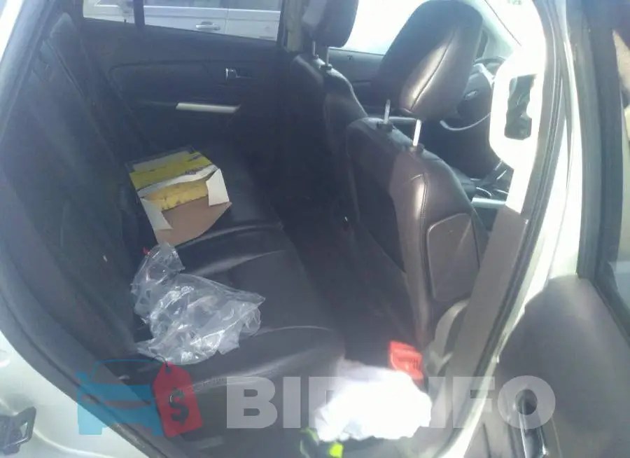 2FMDK3J9XCBA03013 Photo# 8