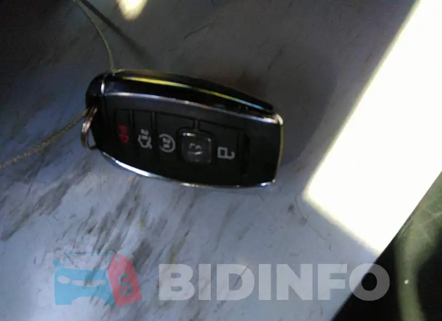 2LMPJ8KR2JBL14741 Photo# 11