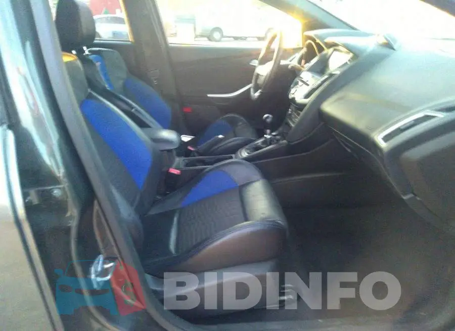 1FADP3L91GL275982 Photo# 5
