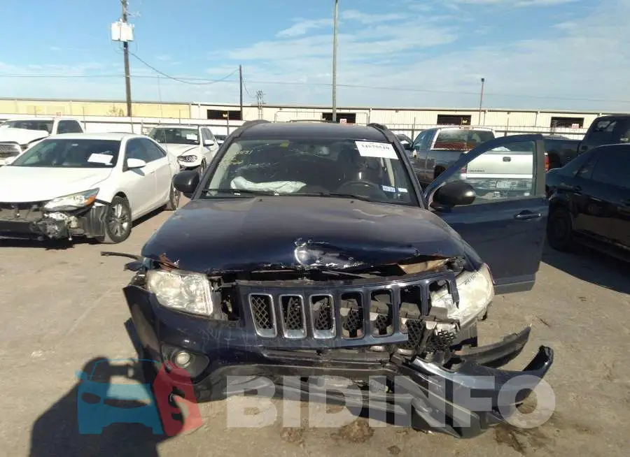 1C4NJDEB5DD114742 Photo# 6