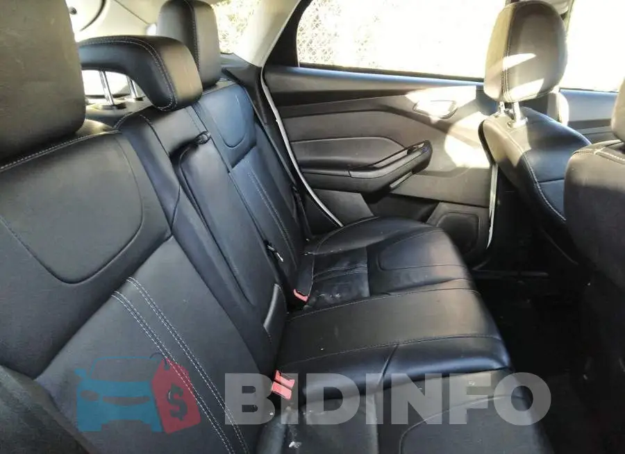 1FADP3K20EL125492 Photo# 8