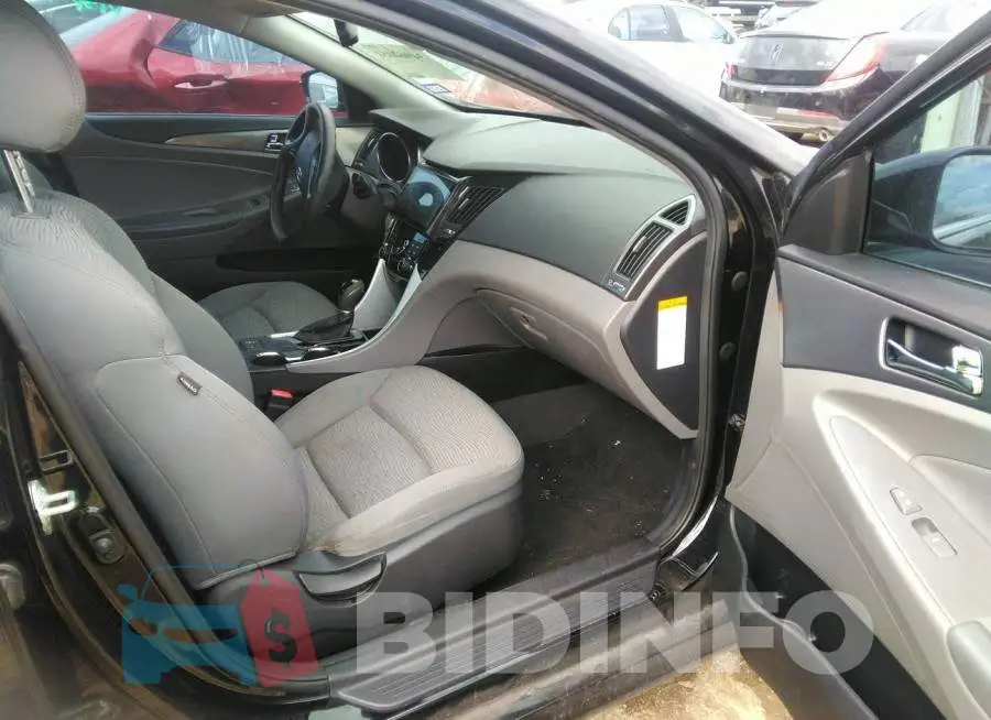 KMHEC4A41DA077767 Photo# 5