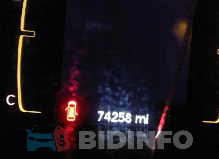 1C4PJLCB3KD278428 Photo# 7